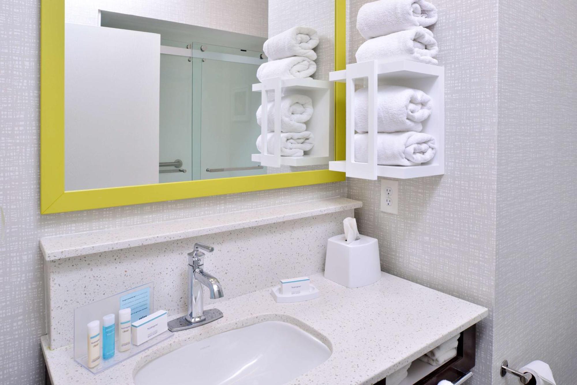 Hampton Inn Laporte La Porte Buitenkant foto