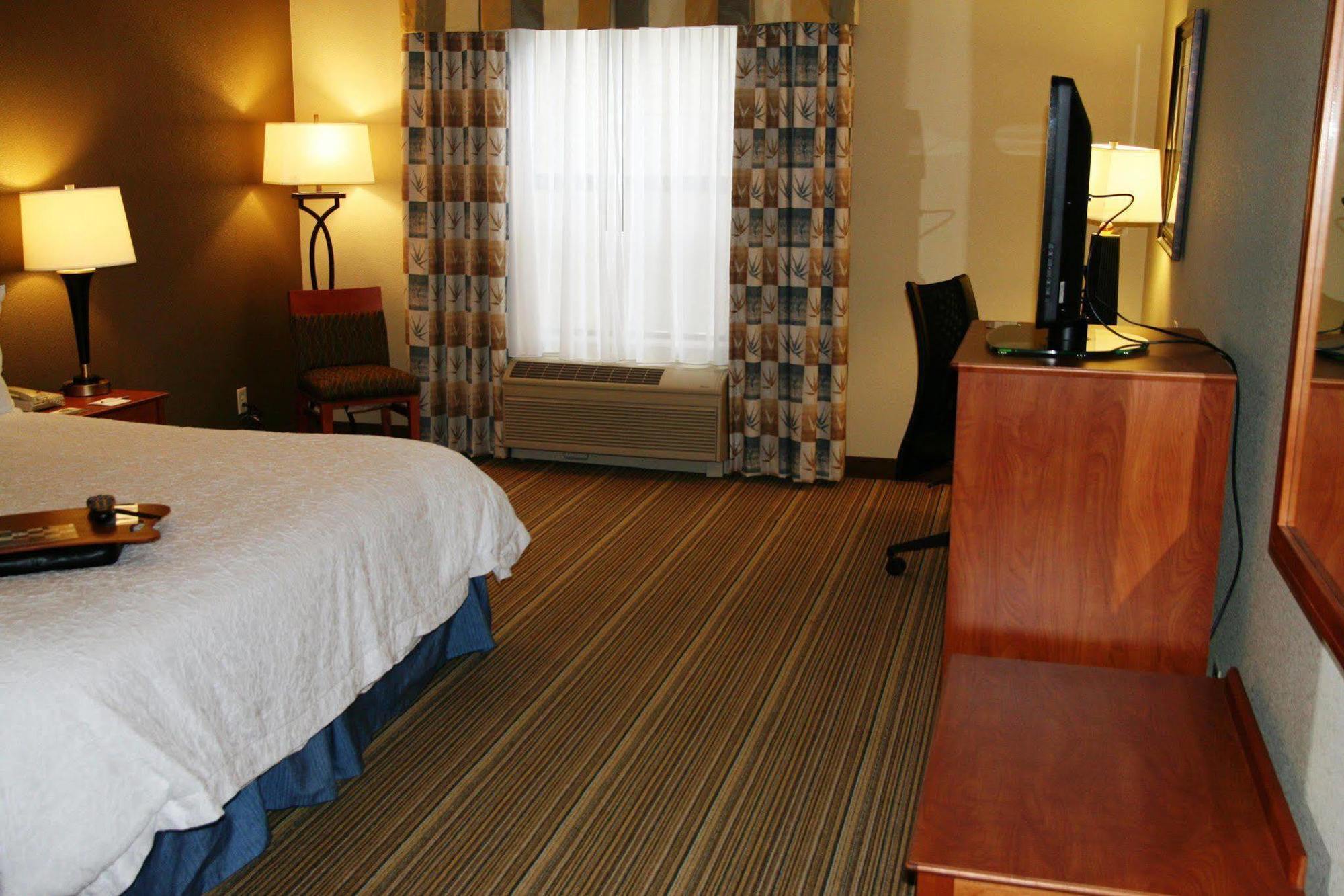 Hampton Inn Laporte La Porte Buitenkant foto